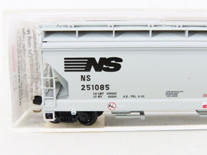 N Micro-Trains MTL 94030 NS Norfolk Southern ACF 3-Bay Covered Hopper #251085