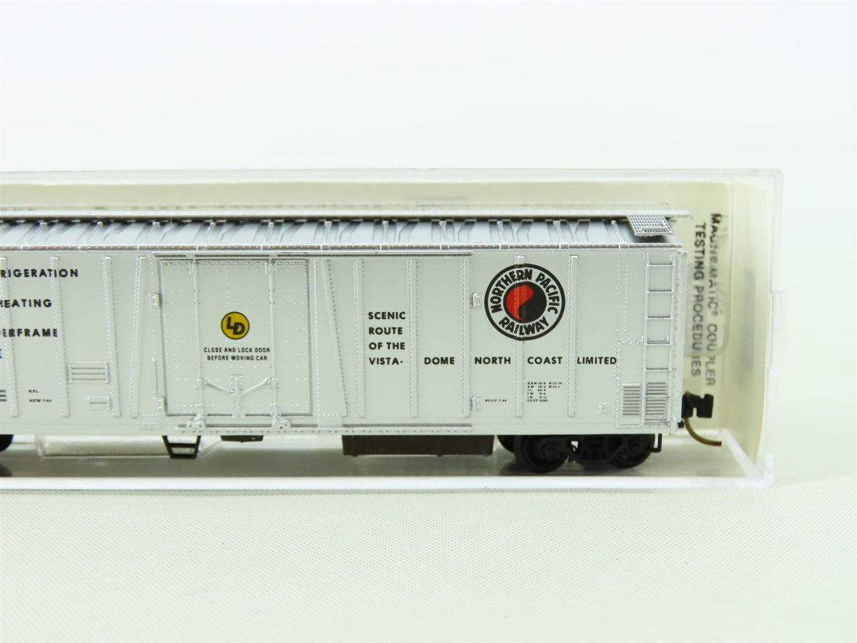 N Scale Micro-Trains MTL 70050 NP Northern Pacific 51&#39; Mechanical Reefer #563