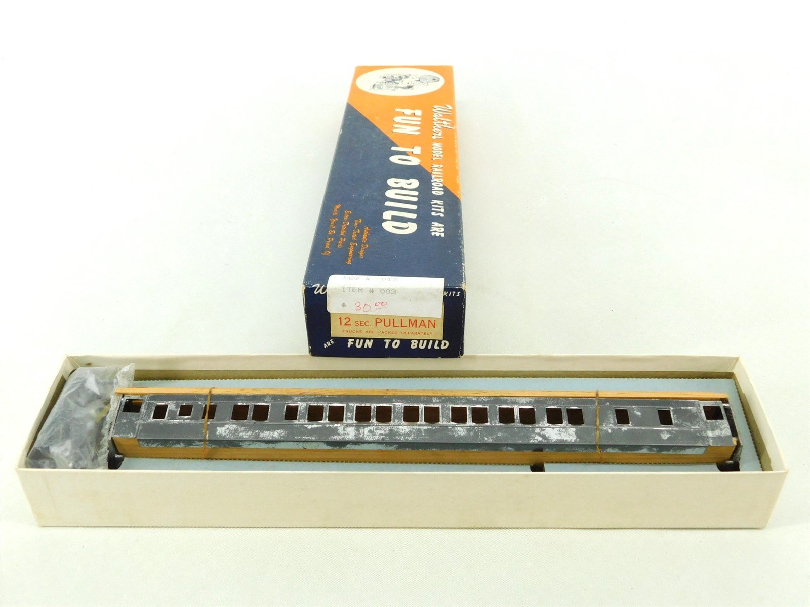 HO Scale Walthers Kit Pullman Coach Passenger Car