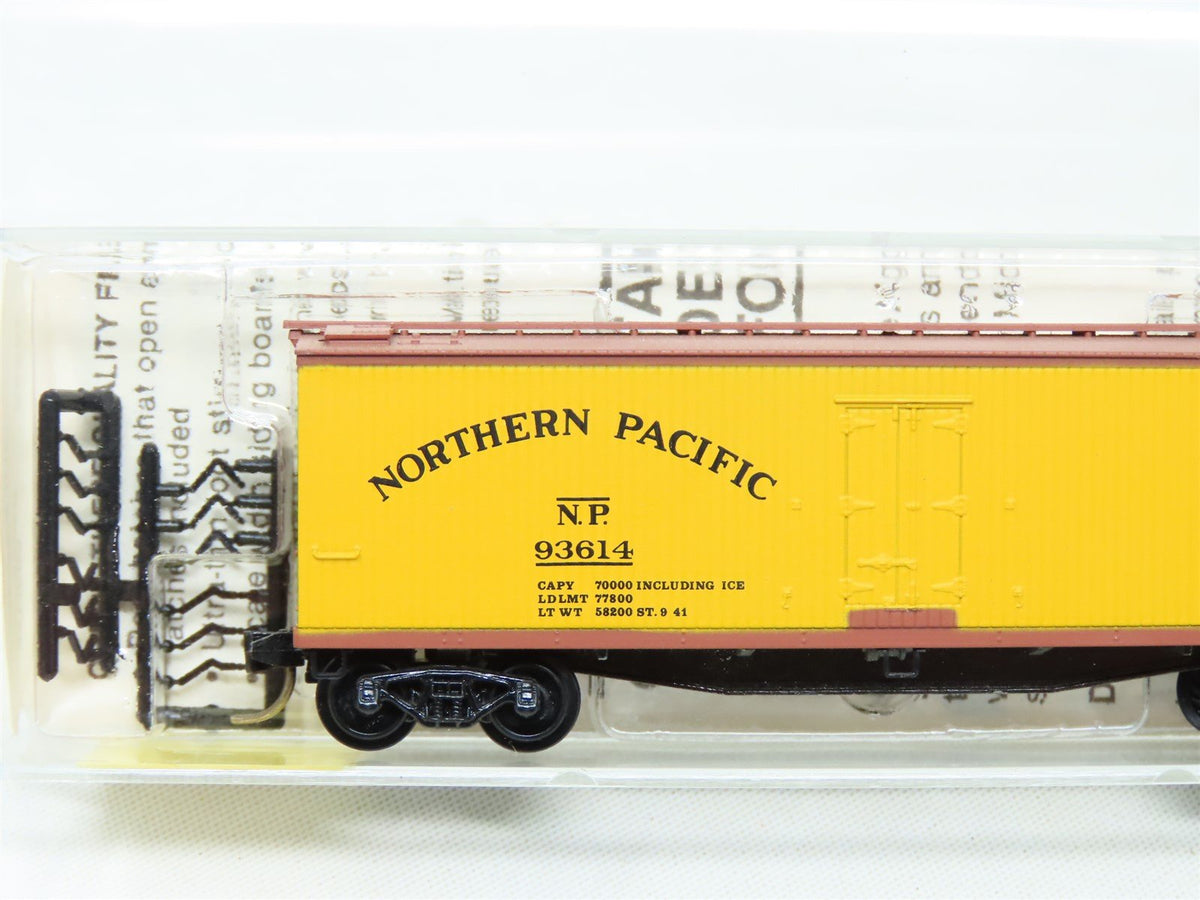 N Scale Kadee Micro-Trains MTL 49260 NP Northern Pacific 40&#39; Reefer #93614