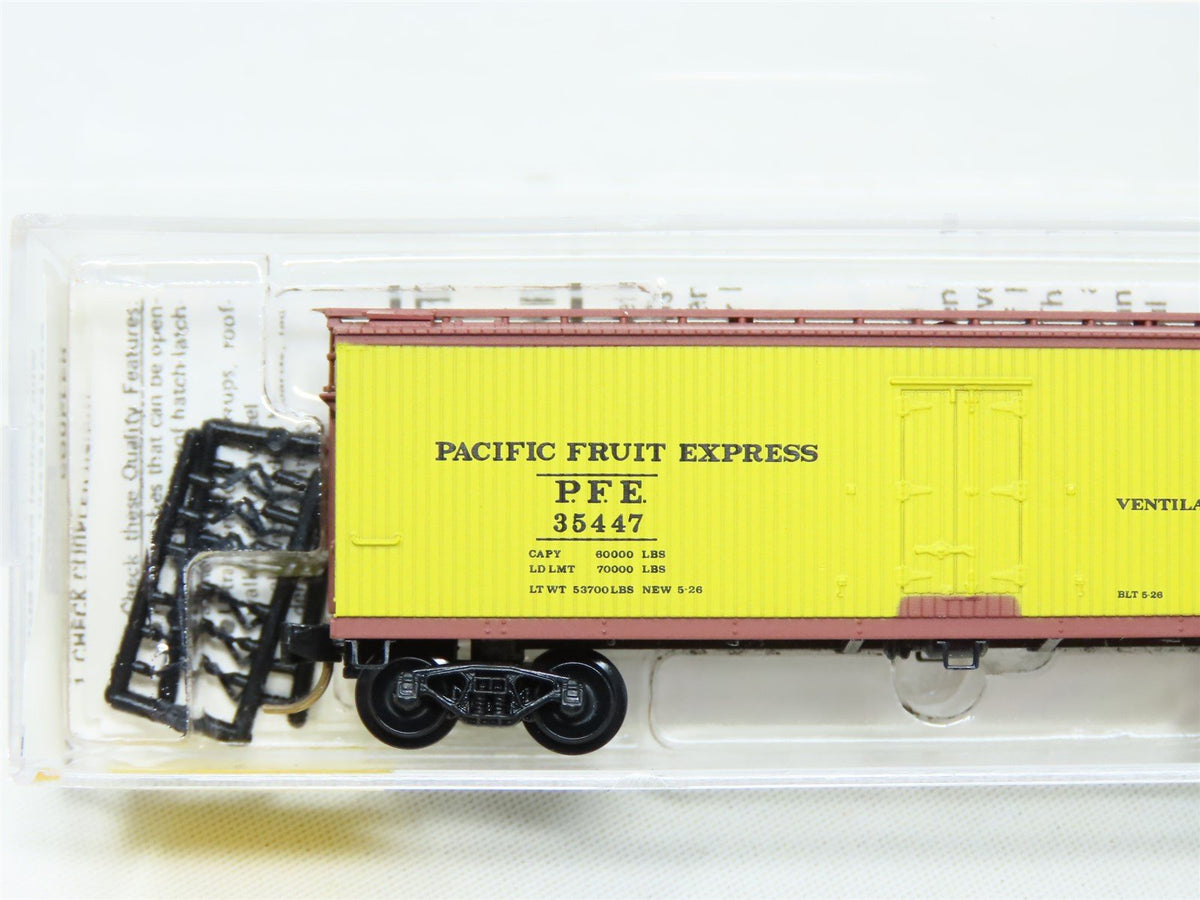 N Scale Micro-Trains MTL 49180 SP PFE Pacific Fruit Express 40&#39; Reefer #35447