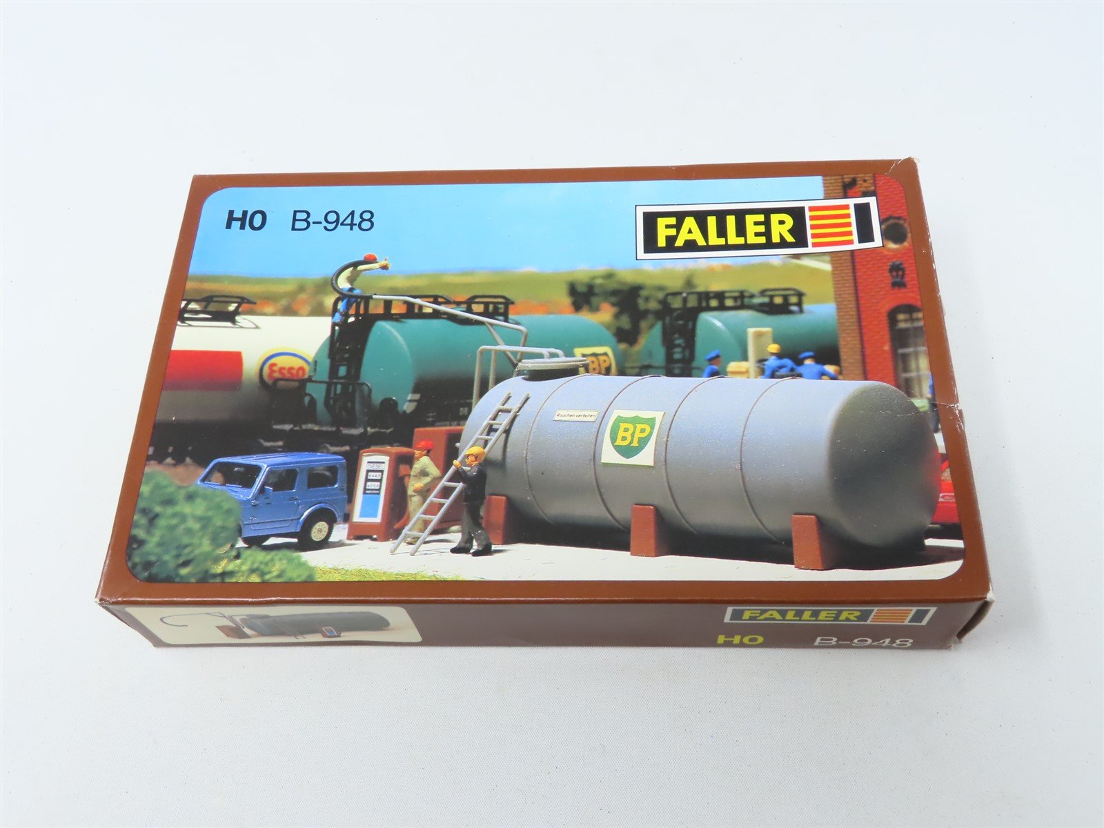 HO 1/87 Scale Faller Plastic Kit #B-948 Oil Tank