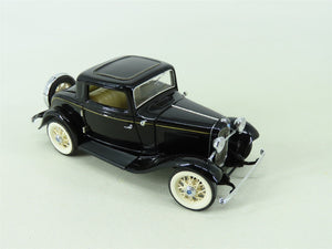 1:24 Scale Franklin Mint #B11TQ11 Die-Cast Vehicle 1932 Ford Deuce 