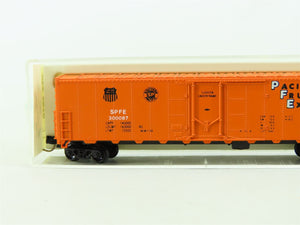 N Scale Con-Cor/Aztec 2010-21 SPFE Southern Pacific 50' Reefer Car #300087