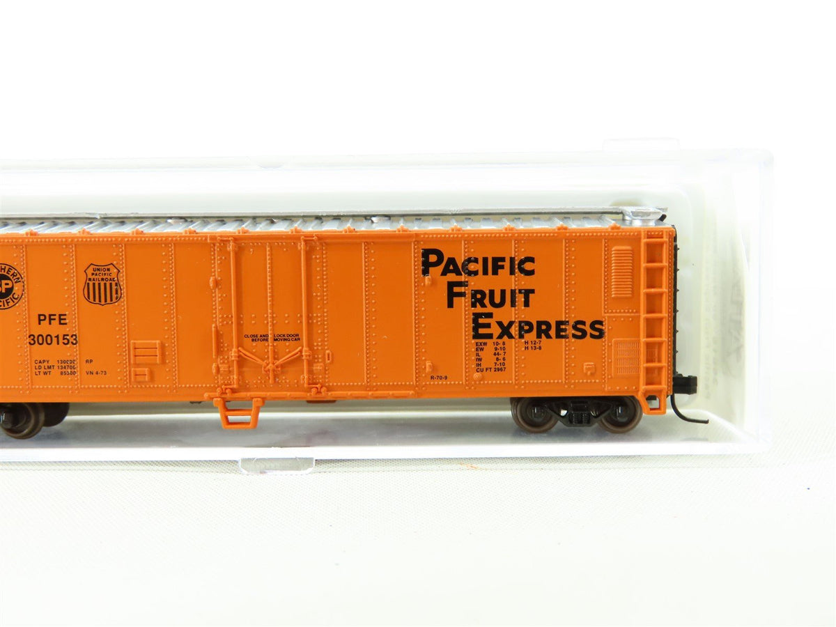 N Scale Atlas 36615 PFE Pacific Fruit Express 50&#39; Mech Reefer Car #300153