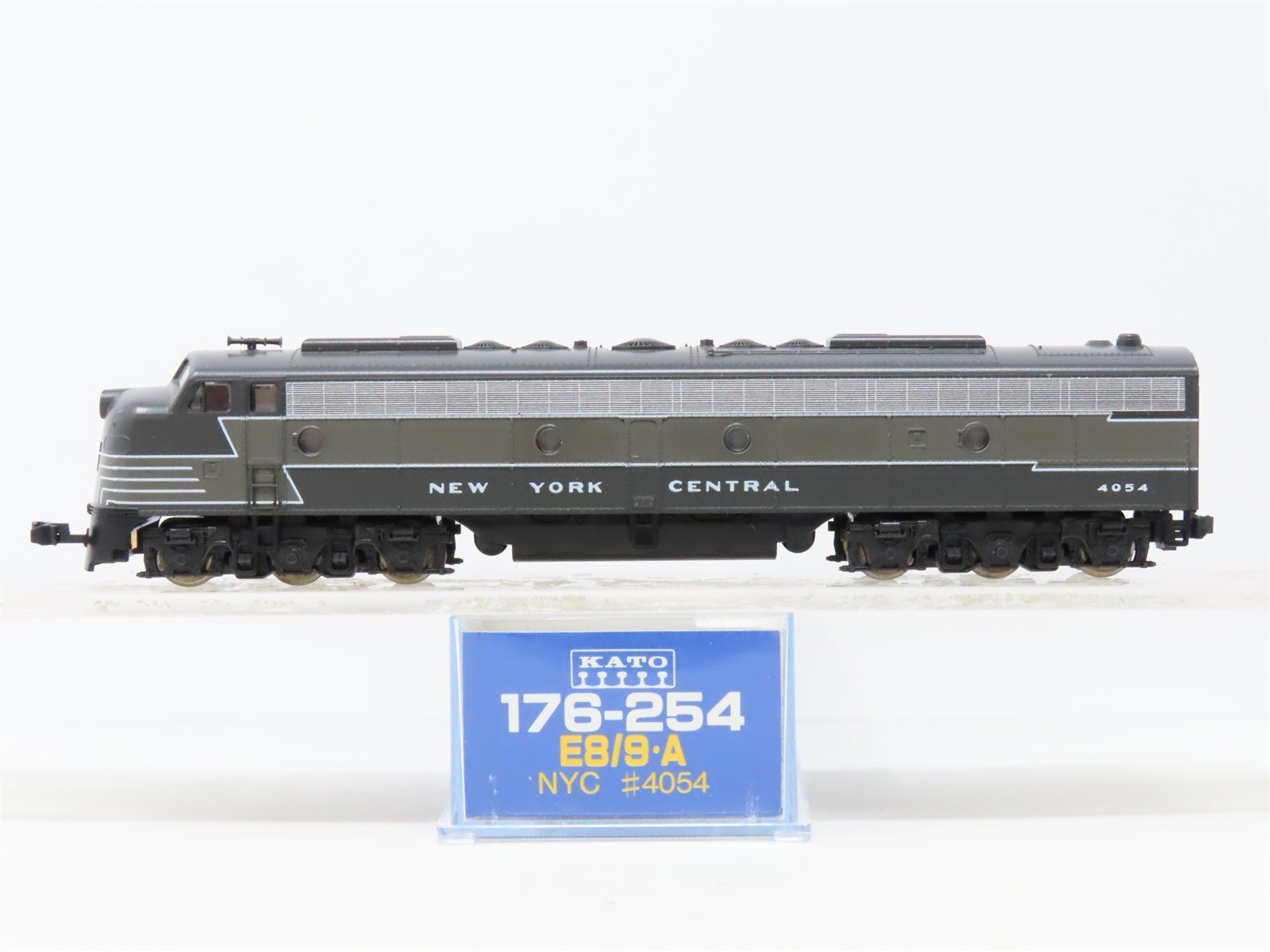 N Scale Kato 176-254 NYC New York Central E8/9A Diesel Locomotive 