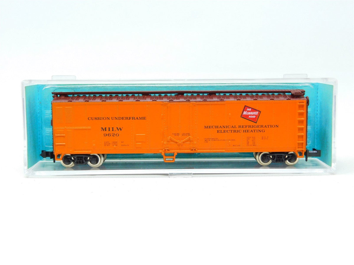 N Scale Atlas 3663 MILW Milwaukee Road 50&#39; Mechanical Reefer #9620