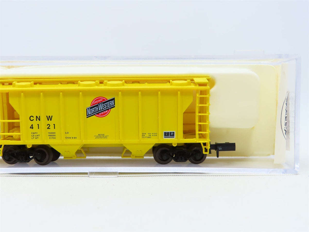 N Scale Atlas 3159 CNW Chicago North Western 2-Bay Covered Hopper #4121