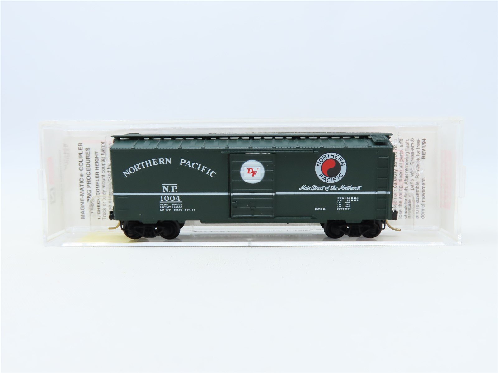N Scale Micro-Trains MTL 20236 NP Northern Pacific 40' Box Car #1004