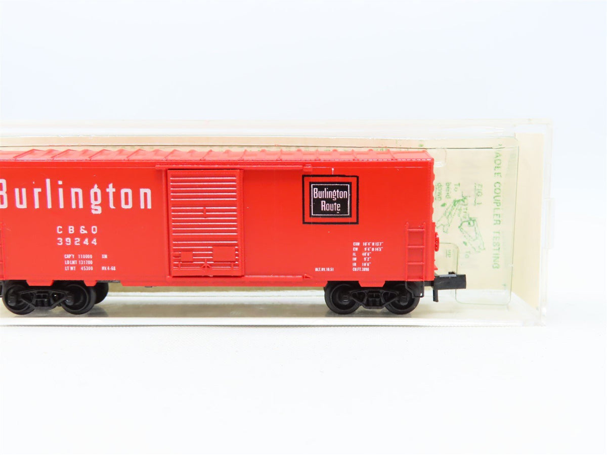 N Kadee Micro-Trains MTL 24339 CB&amp;Q Burlington 40&#39; Box Car #39244 - Blue Label