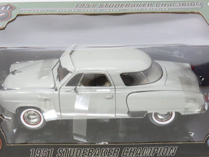 1:18 Scale Highway 61 1951 Studebaker Champion - Model Train Market