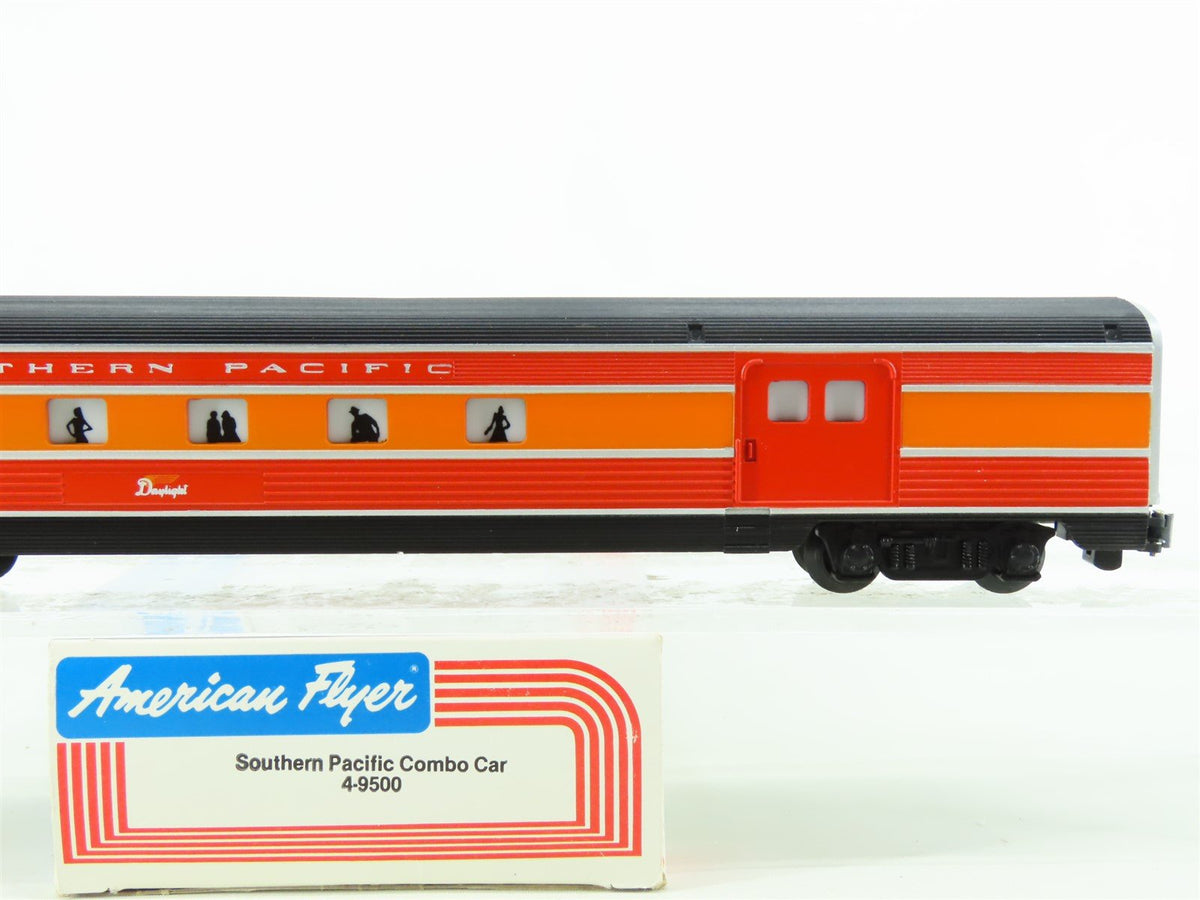 S Scale Lionel American Flyer 4-9500 SP &quot;Daylight&quot; Combine Passenger Car