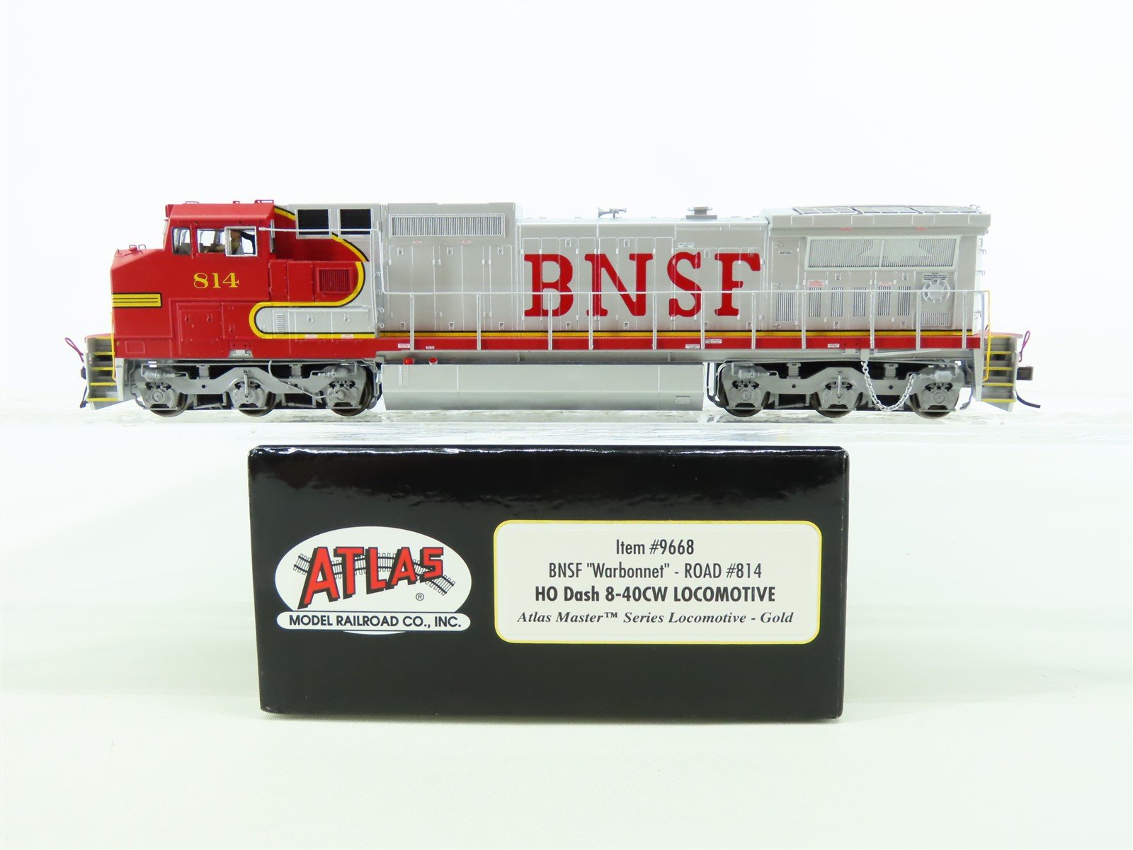 HO Atlas Master Gold 9668 BNSF "Warbonnet" Dash 8-40CW Diesel #814 w/DCC & Sound