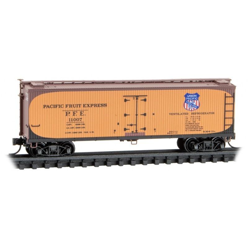 N Micro-Trains MTL 04900961 SP UP PFE Pacific Fruit Express 40&#39; Reefer #11007