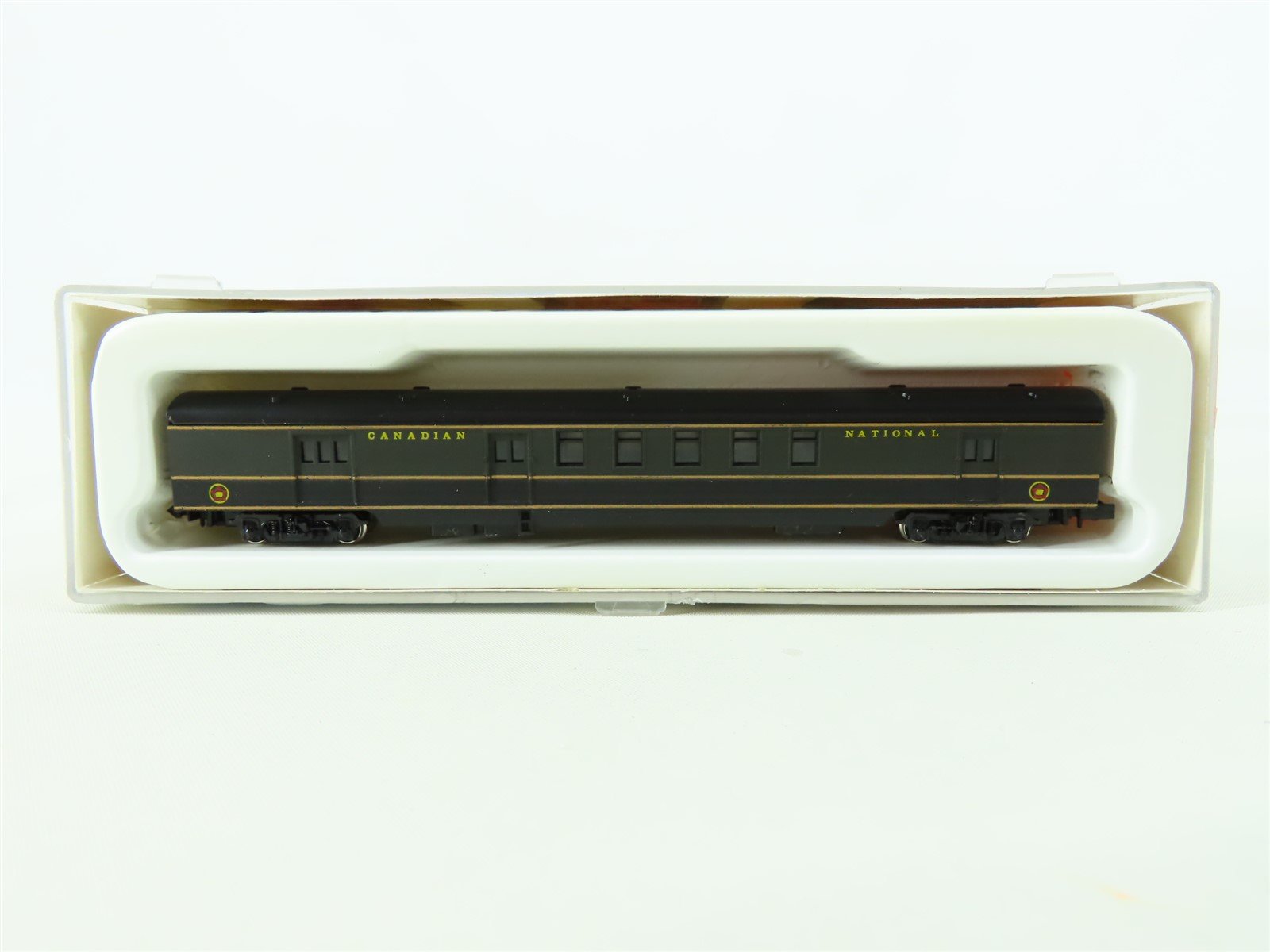 N Scale Con-Cor 0001-04031S CN Canadian National Smooth Side RPO Passenger