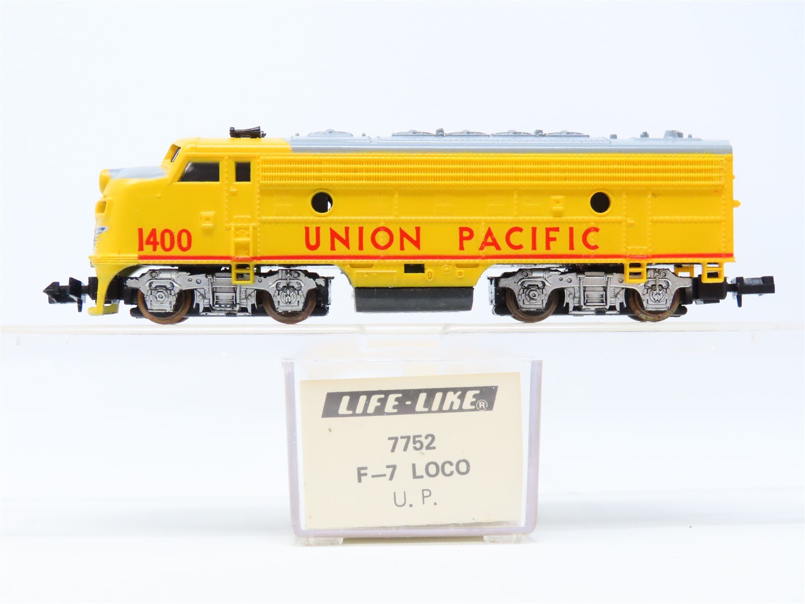 N Scale Life-Like 7752 UP Union Pacific EMD F7A Diesel Locomotive #1400