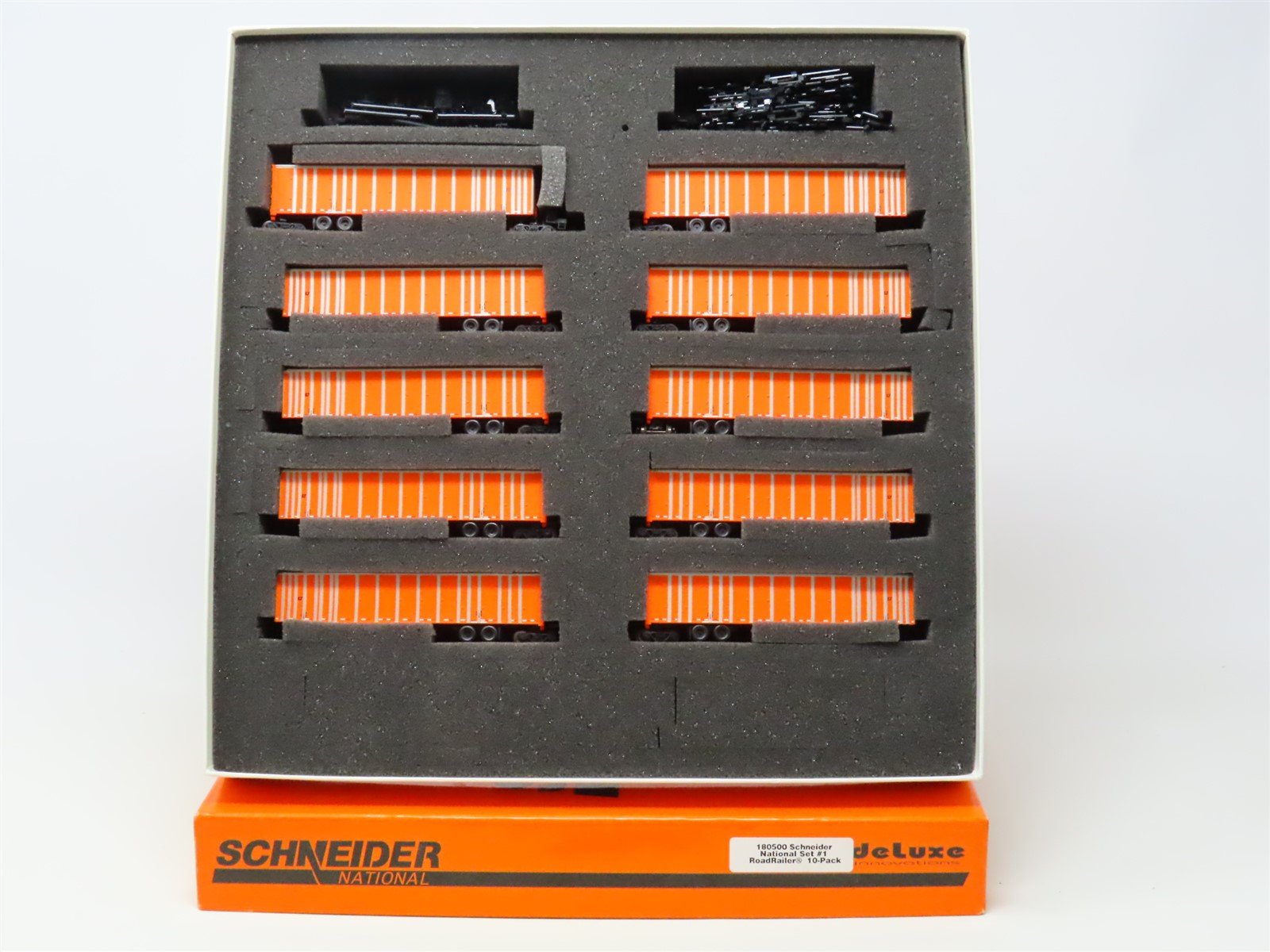 N Scale Deluxe Innovations 180500 Schneider Roadrailer Trailer 10 Pack Set
