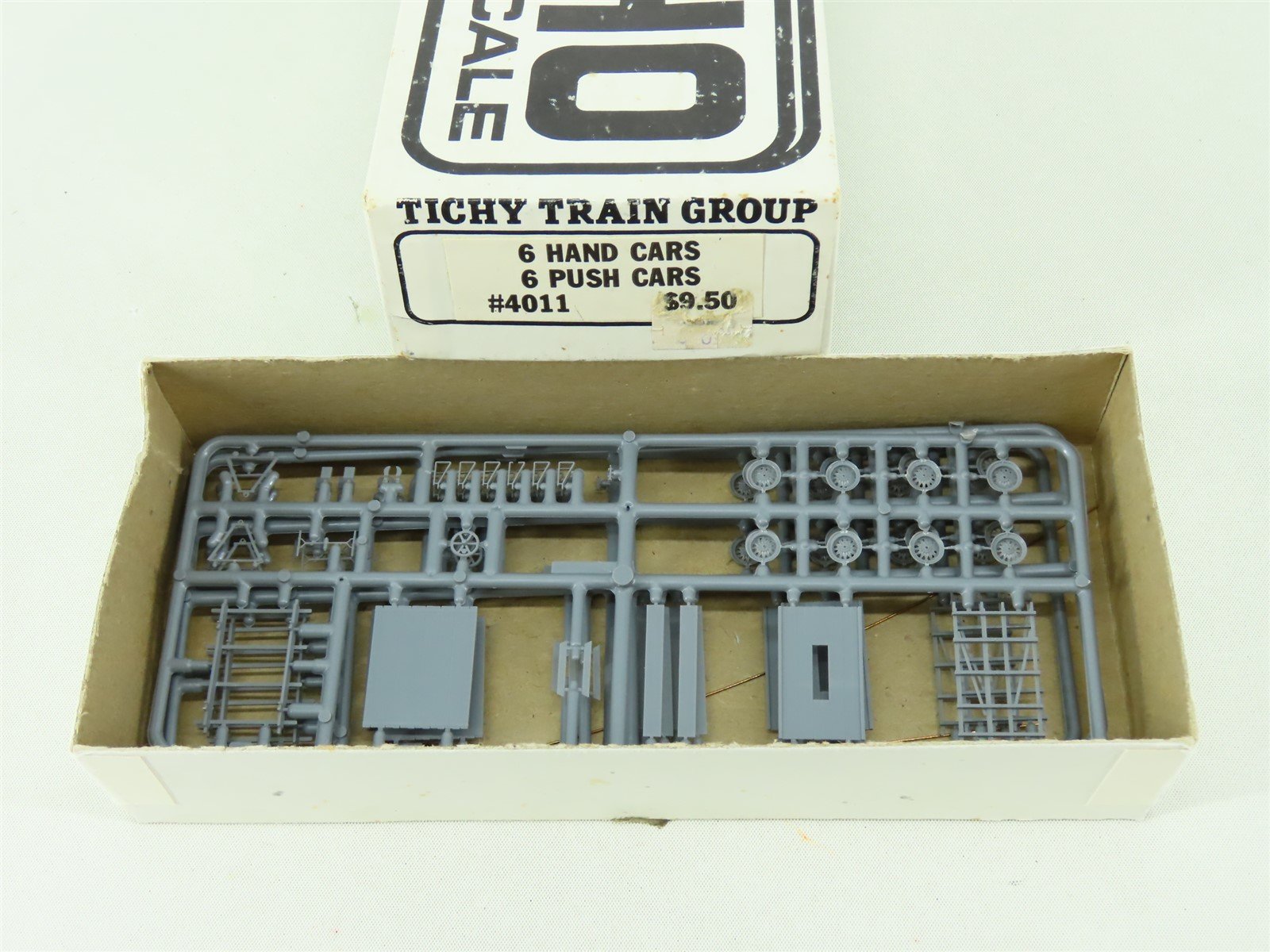 HO 1/87 Scale Tichy Train Group Kit #4011 6 Hand Cars & 6 Push Cars