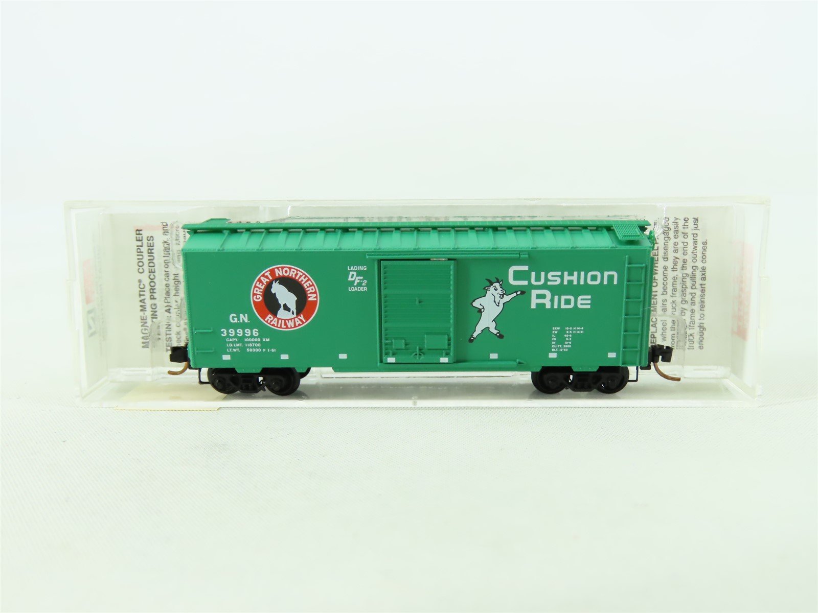 N Scale Micro-Trains MTL 20680 GN Great Northern 40' Single Door Box Car #39996
