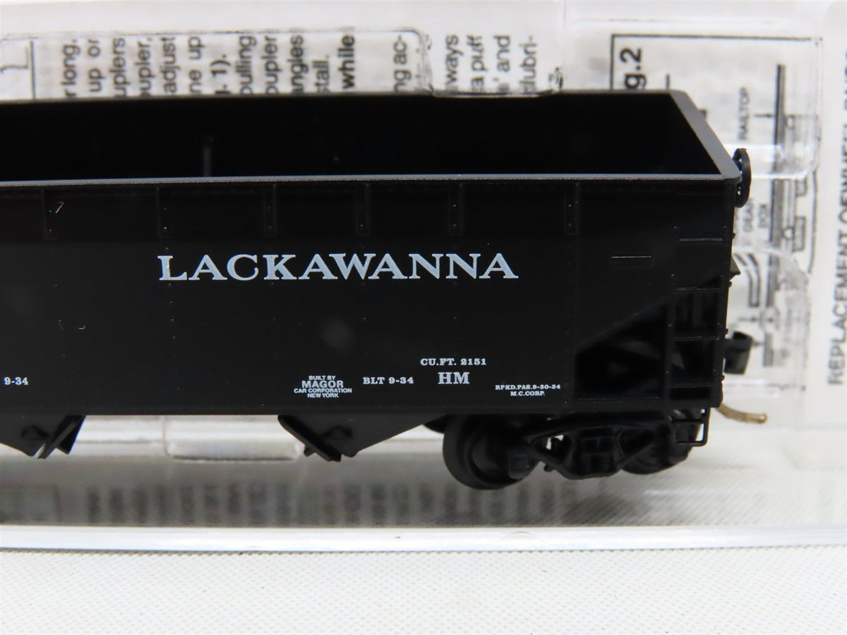 N Scale Micro-Trains MTL 55130 DL&amp;W Lackawanna 2-Bay 33&#39; Open Hopper #83321