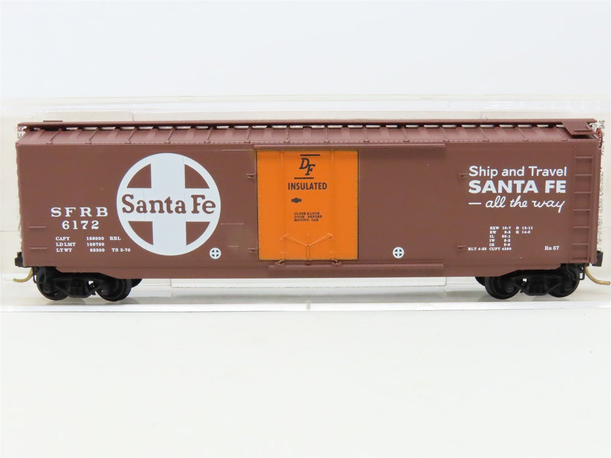 N Scale Micro-Trains MTL 32050/3 SFRB Santa Fe 50&#39; Plug Door Box Car #6172