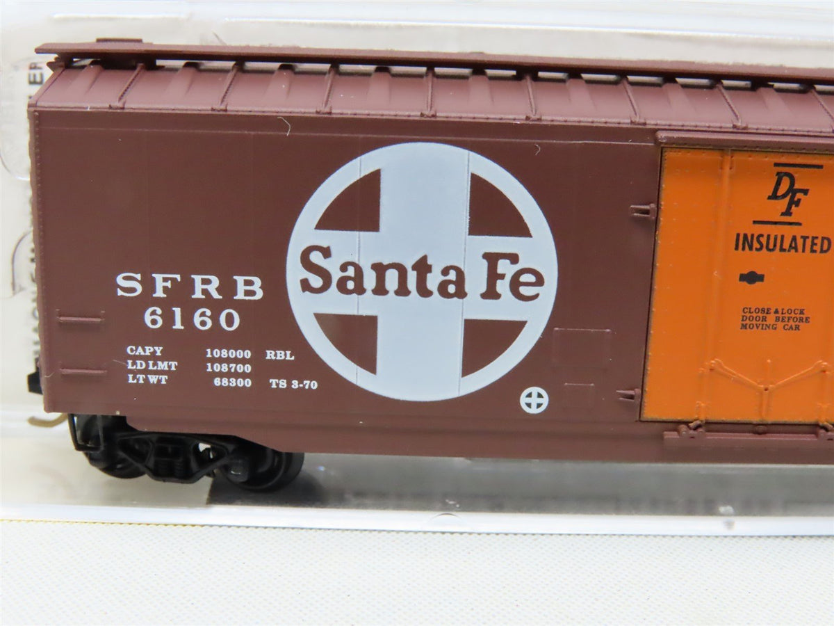 N Scale Micro-Trains MTL 32050/2 SFRB Santa Fe 50&#39; Plug Door Box Car #6160