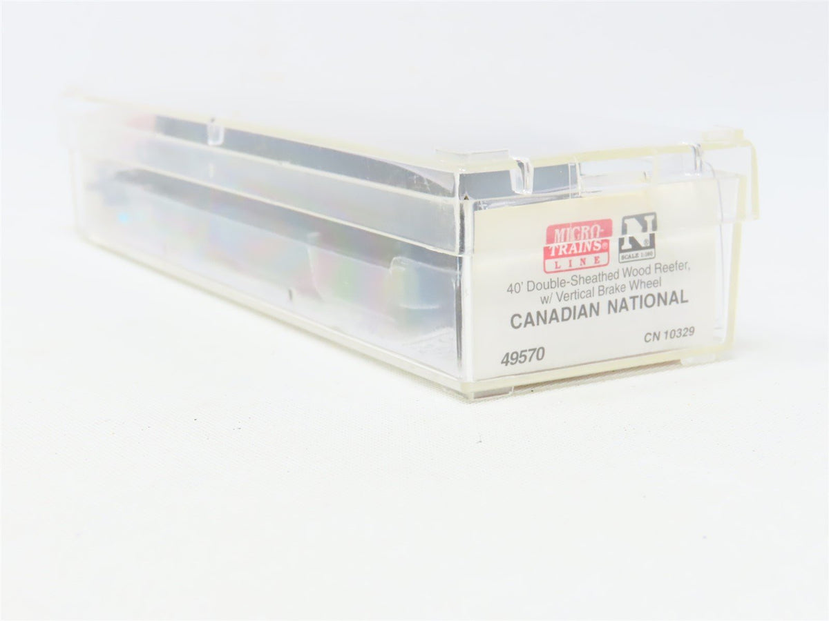 N Scale Micro-Trains MTL 49570 CN Canadian National 40&#39; Wood Reefer #10329