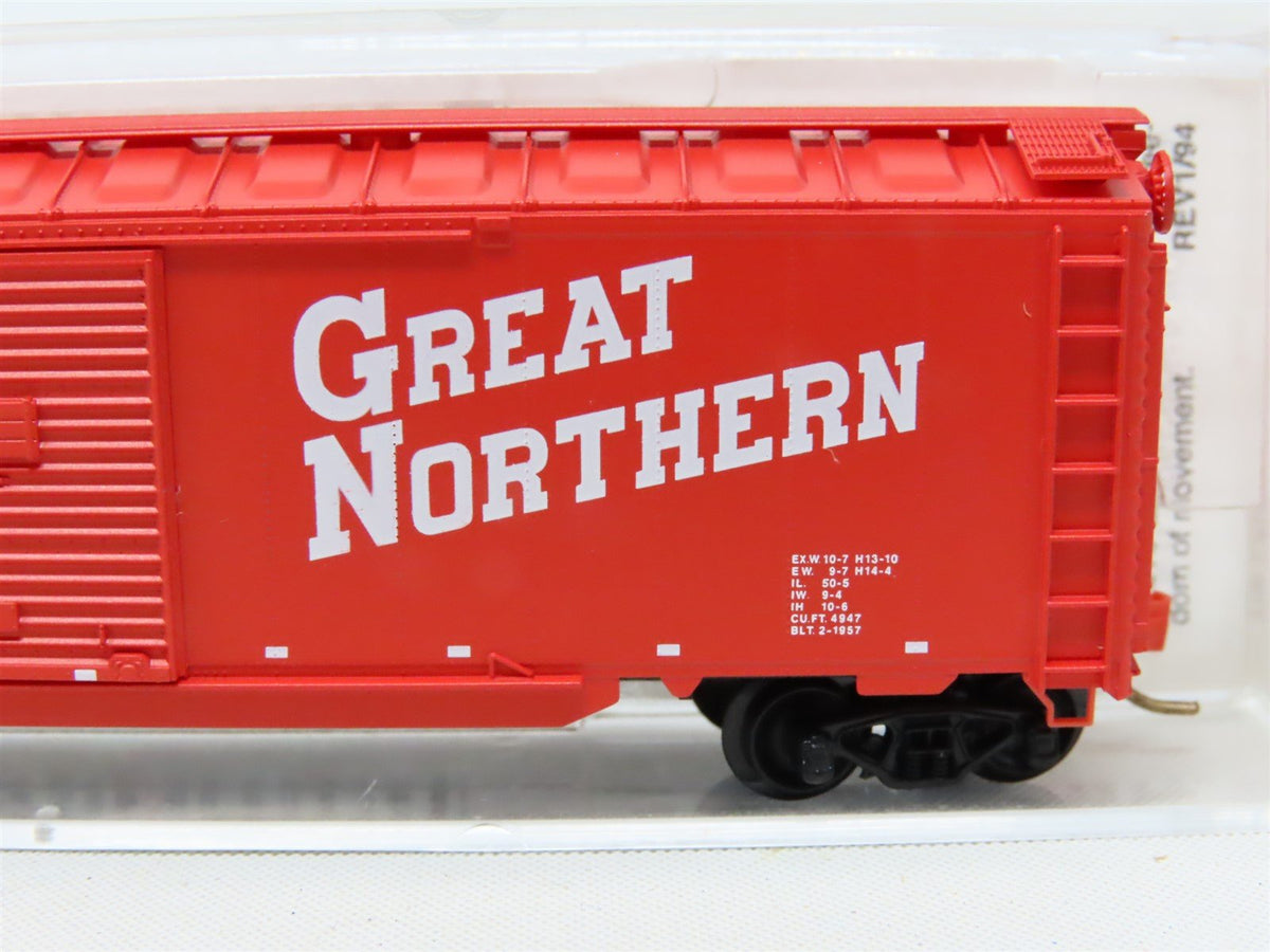 N Scale Micro-Trains MTL 78020 GN Great Northern 50&#39; Automobile Box Car #35449