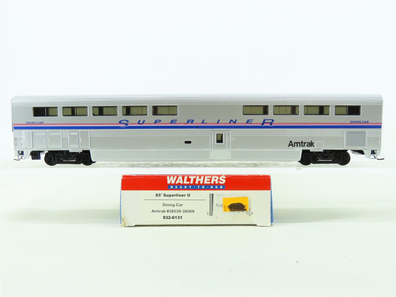 HO Scale Walthers #932-6131 AMTK Amtrak 85' Superliner II Diner Passenger