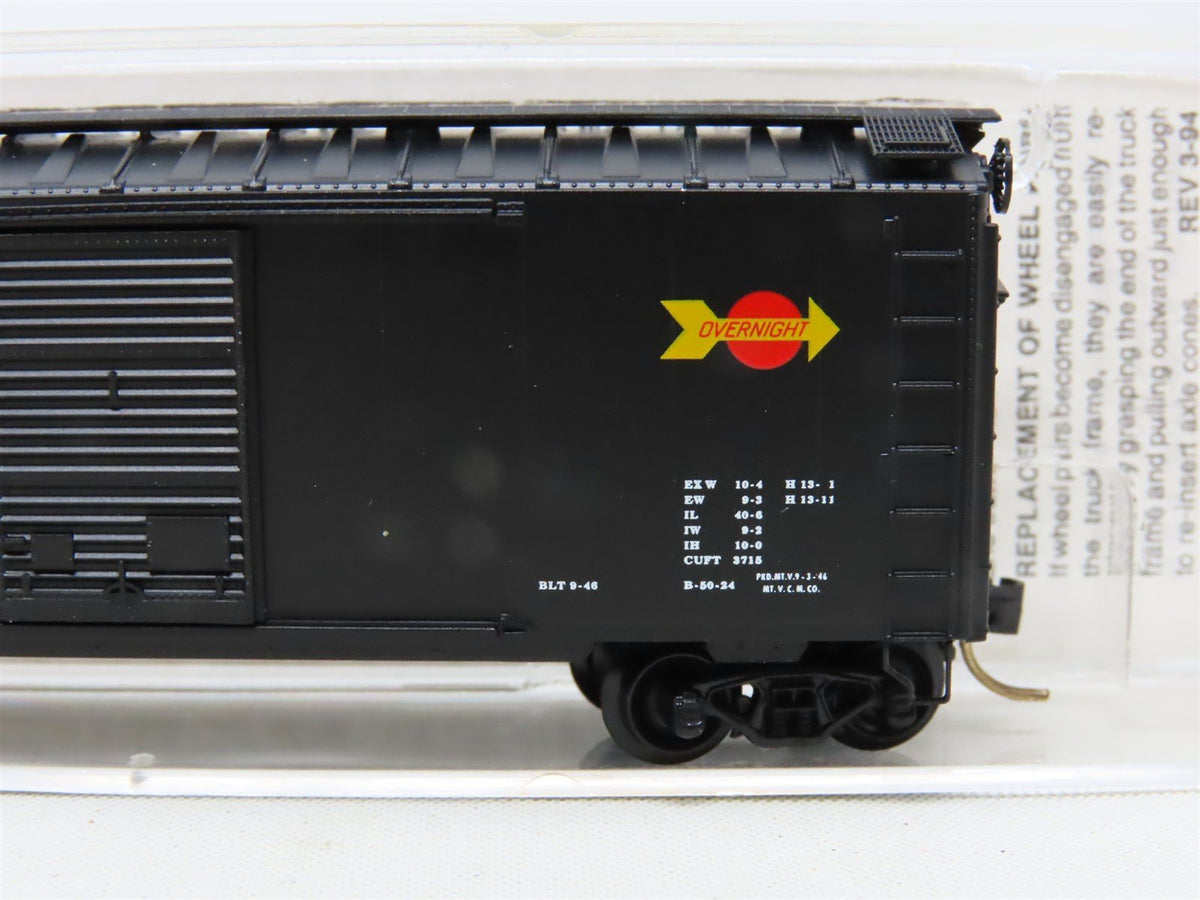 N Scale Micro-Trains MTL 20090 SP Southern Pacific Overnight 40&#39; Box Car #97947