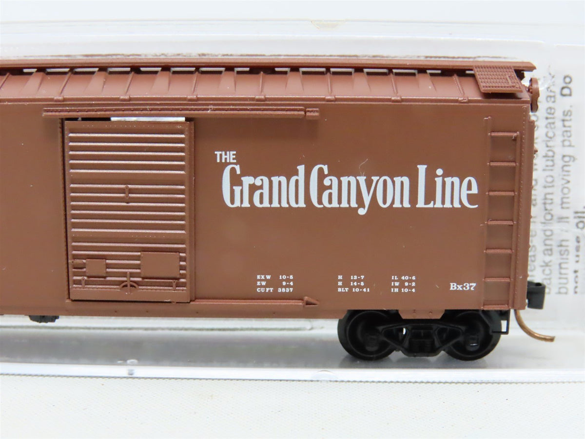 N Scale Micro-Trains MTL 20060 ATSF Santa Fe Grand Canyon 40&#39; Box Car #143582
