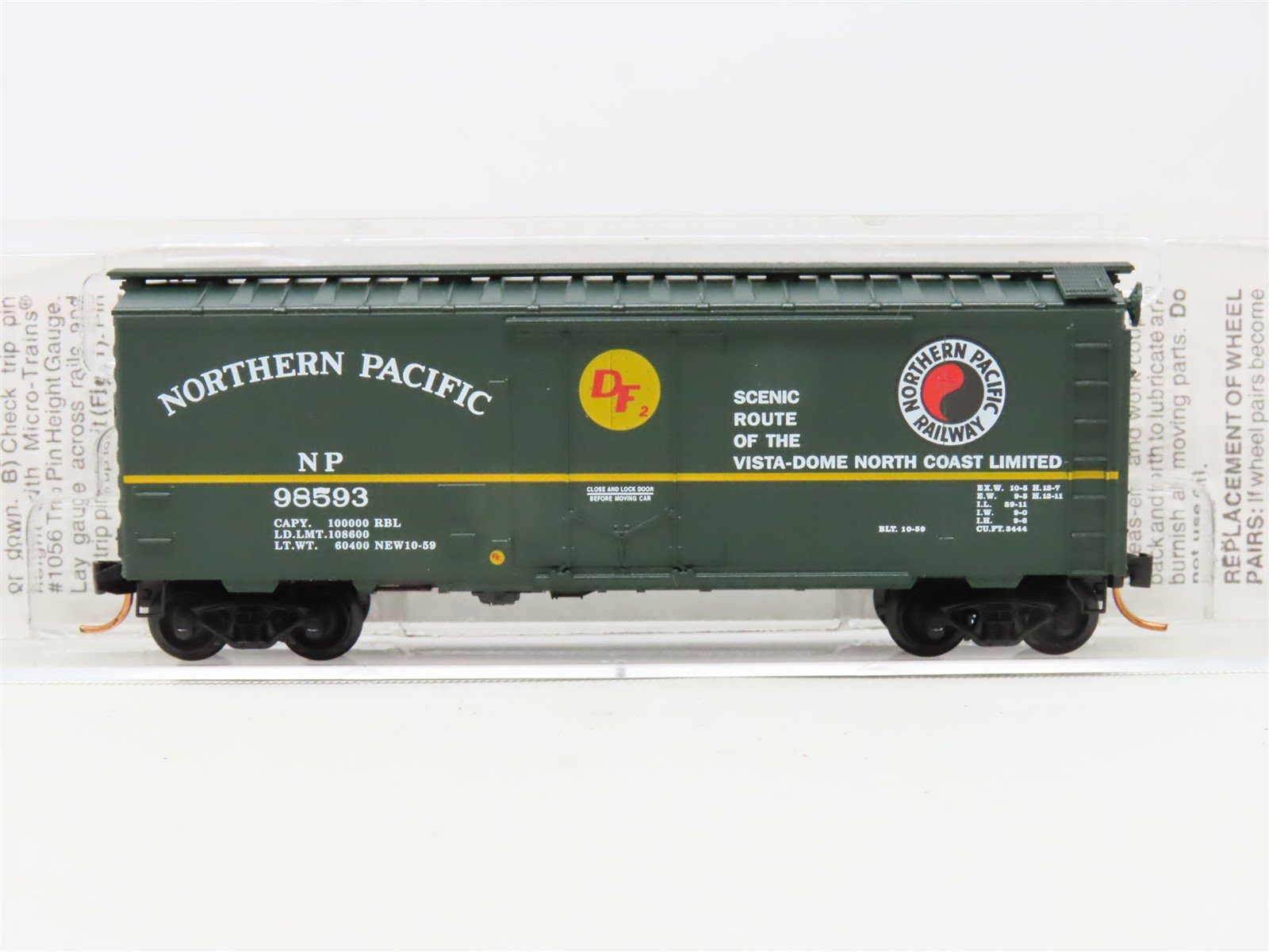 N Scale Micro-Trains MTL 21210 NP Northern Pacific 40' Plug Door Box Car #98593