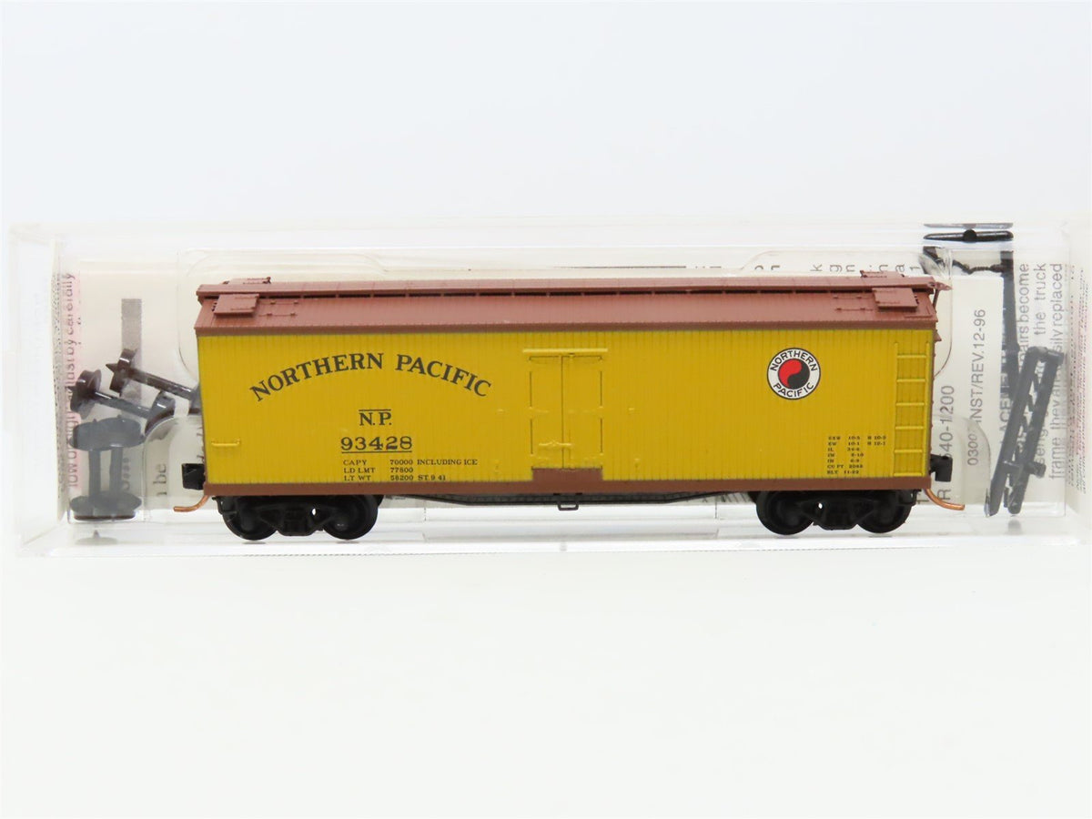 N Scale Micro-Trains MTL 49260 NP Northern Pacific 40&#39; Wood Reefer #93428