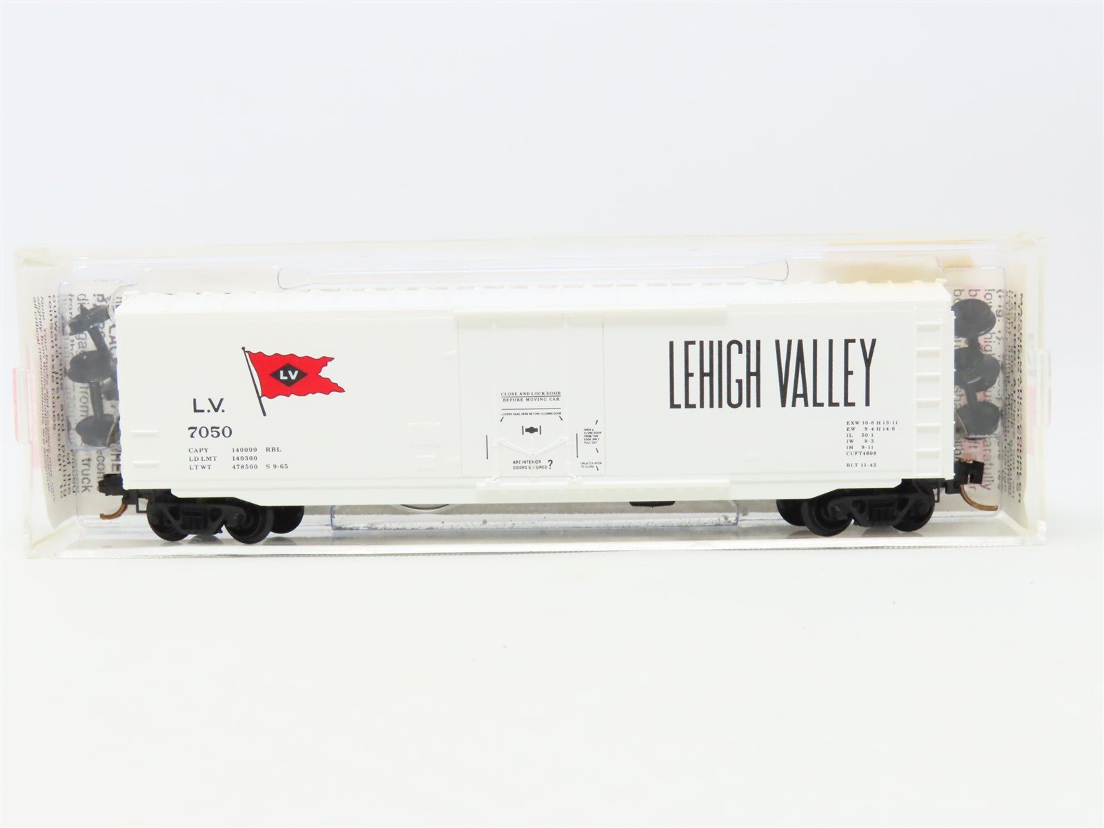 N Scale Micro-Trains MTL 38210 LV Lehigh Valley 50' Standard Box Car #7050