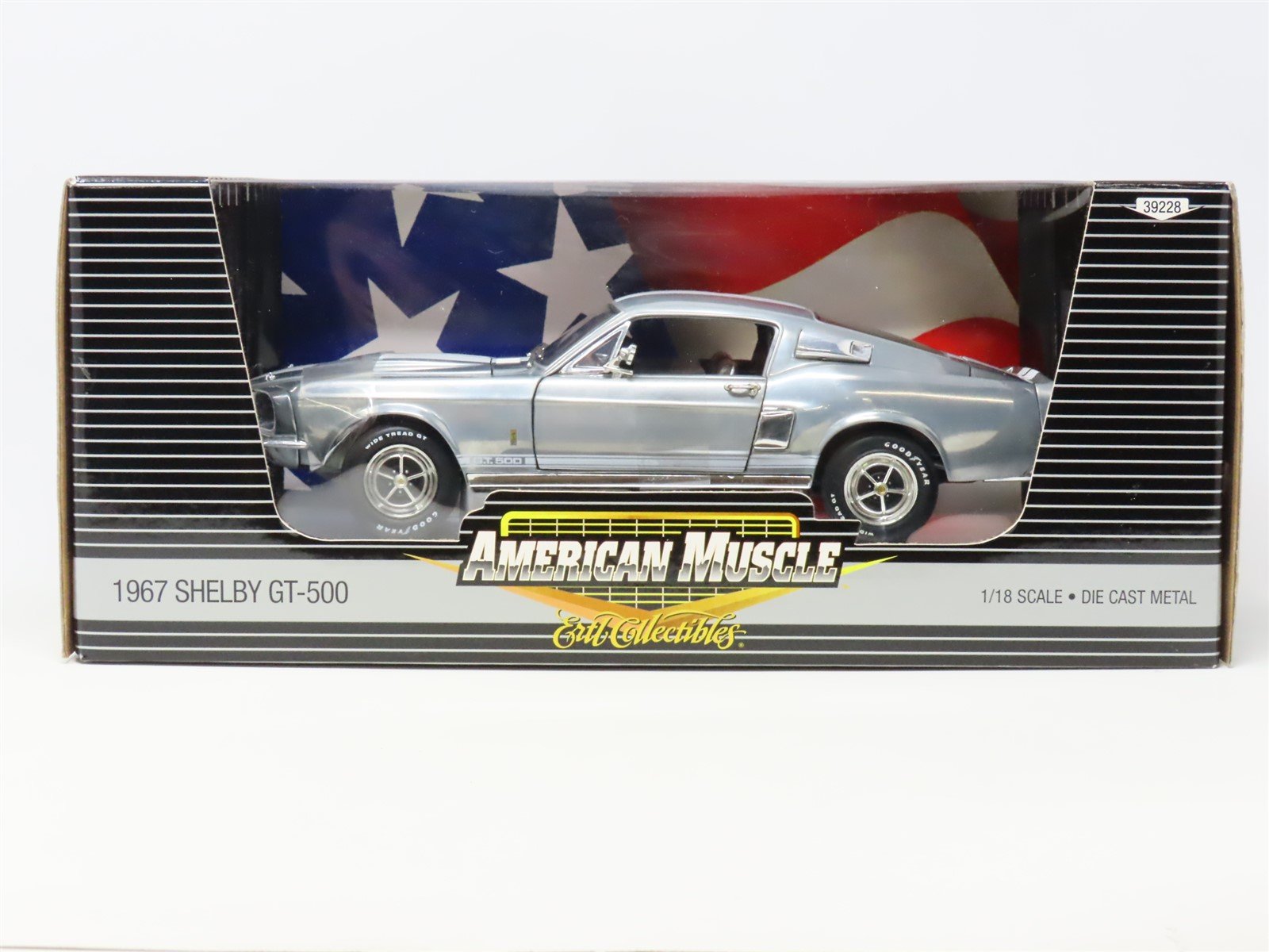 1:18 RC2 ERTL American Muscle 39228 1967 Shelby GT-500