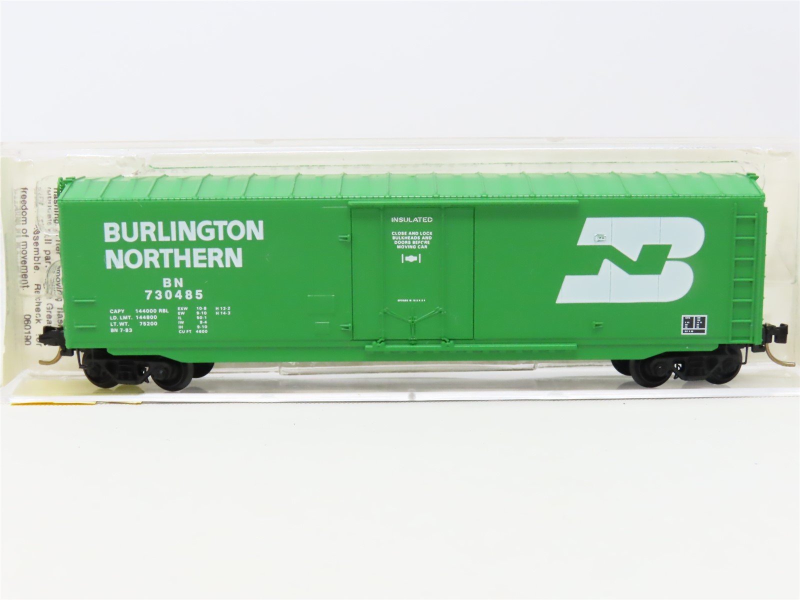 N Micro-Trains MTL 38200 BN Burlington Northern 50' Plug Door Box Car #730485