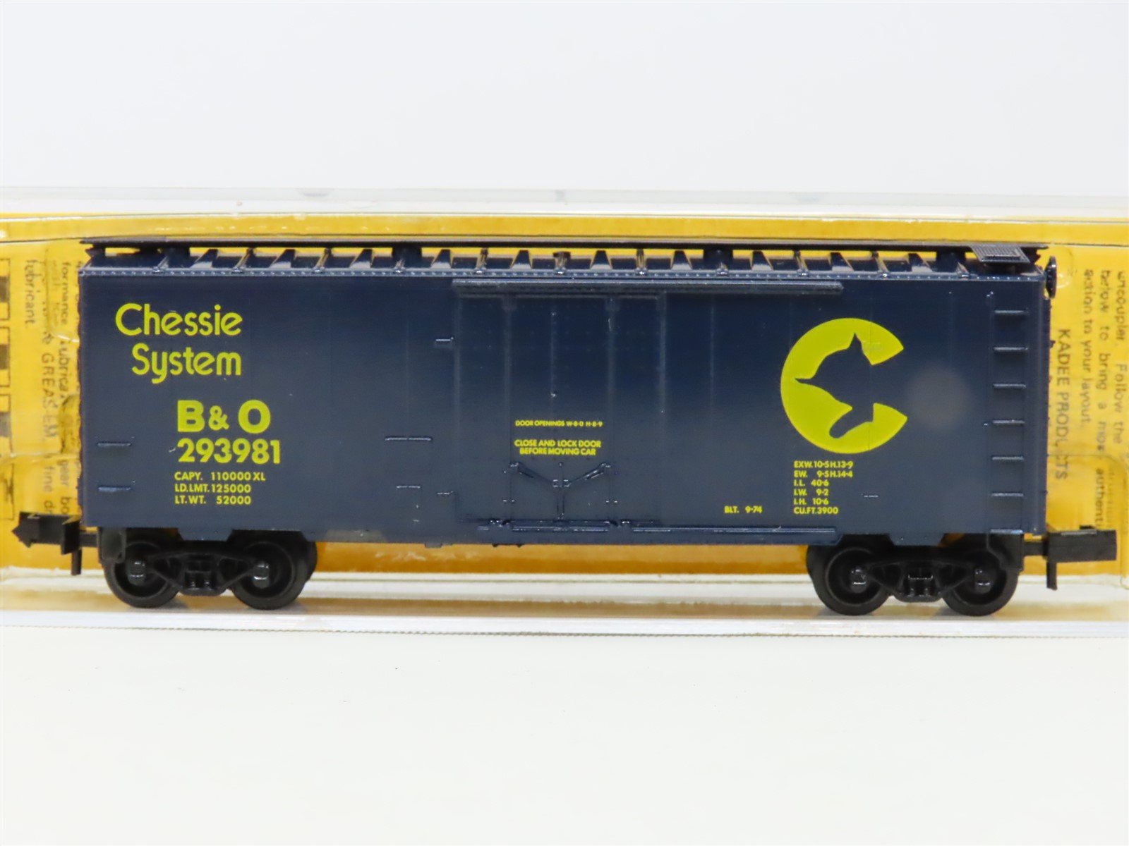 N Scale Kadee Micro-Trains MTL 21091 B&O Chessie System Plug Door Box Car 293981
