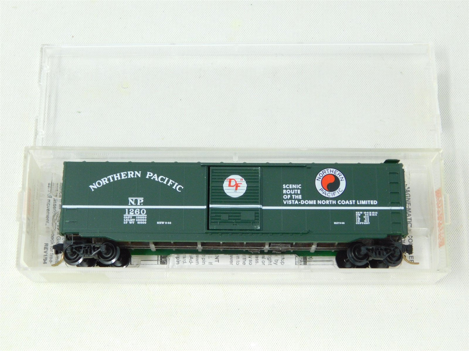 N Scale Micro-Trains MTL 31250 NP Northern Pacific 50' Single Door Box Car #1260