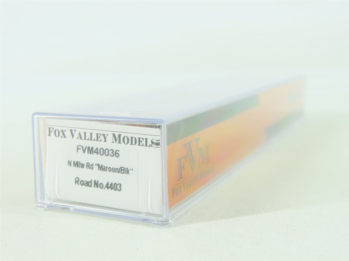 N Scale Fox Valley FVM40036 MILW Milwaukee Road &quot;Hiawatha&quot; Coach Passenger #4403