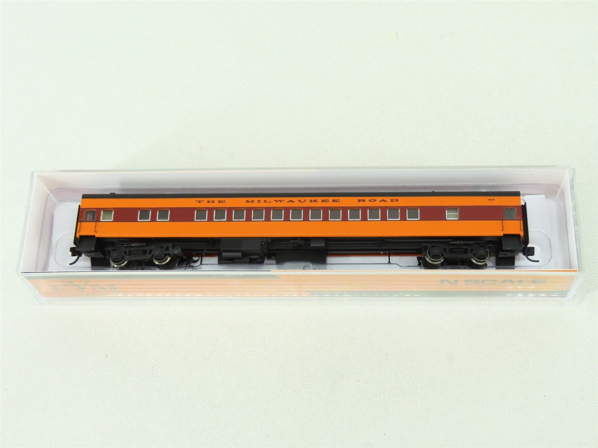 N Scale Fox Valley FVM40037 MILW Milwaukee Road &quot;Hiawatha&quot; Coach Passenger #4414