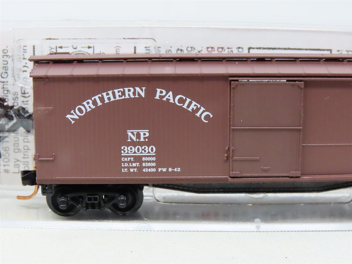 N Scale Micro-Trains MTL #03900030 NP Northern Pacific 40&#39; Box Car #39030