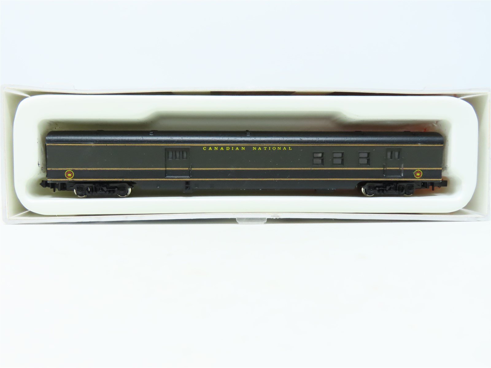 N Scale Con-Cor 0001-04021S CN Canadian National Baggage Passenger Car