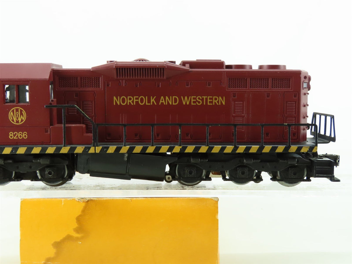 O Gauge 3-Rail Lionel Limited Edition 6-8266 N&amp;W Norfolk &amp; Western SD24 Diesel