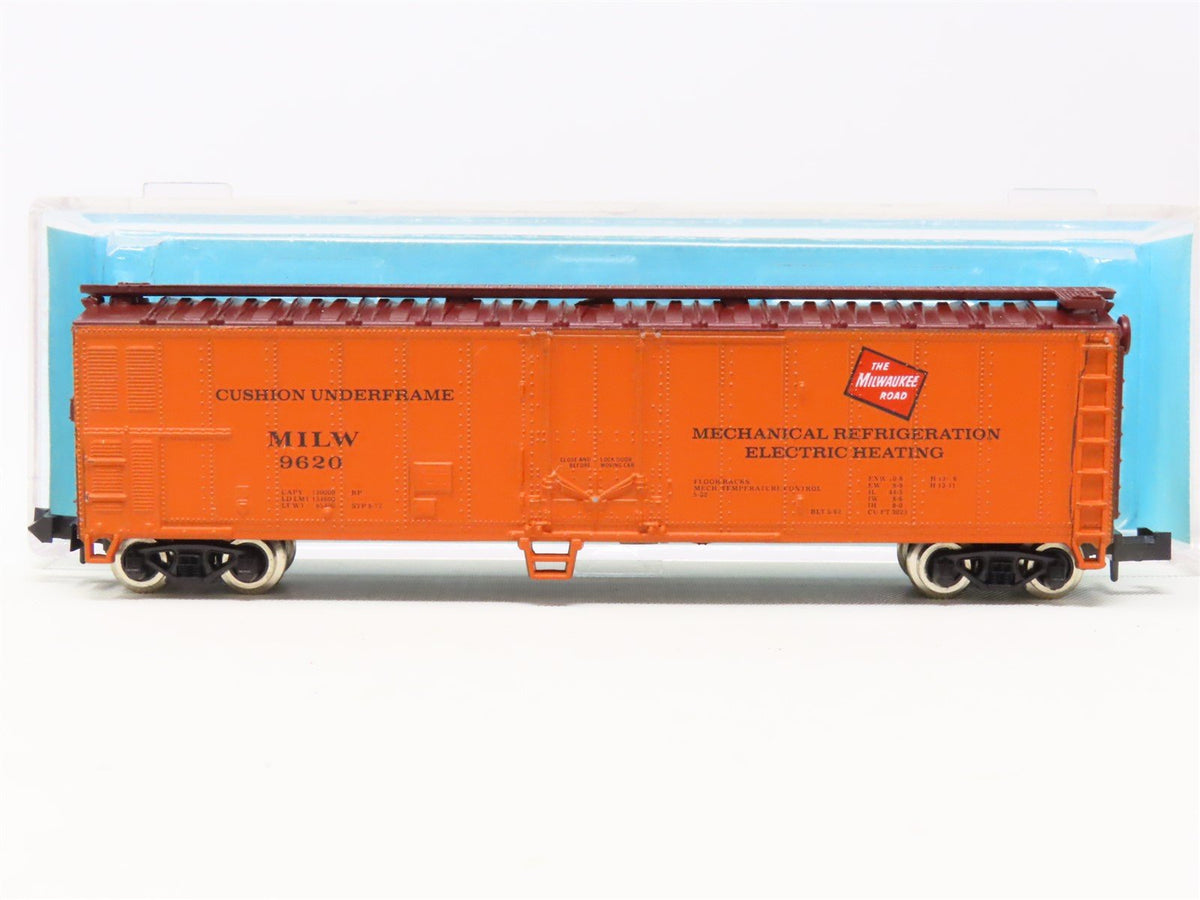 N Scale Atlas 3663 MILW Milwaukee Road 50&#39; Mechanical Reefer #9620