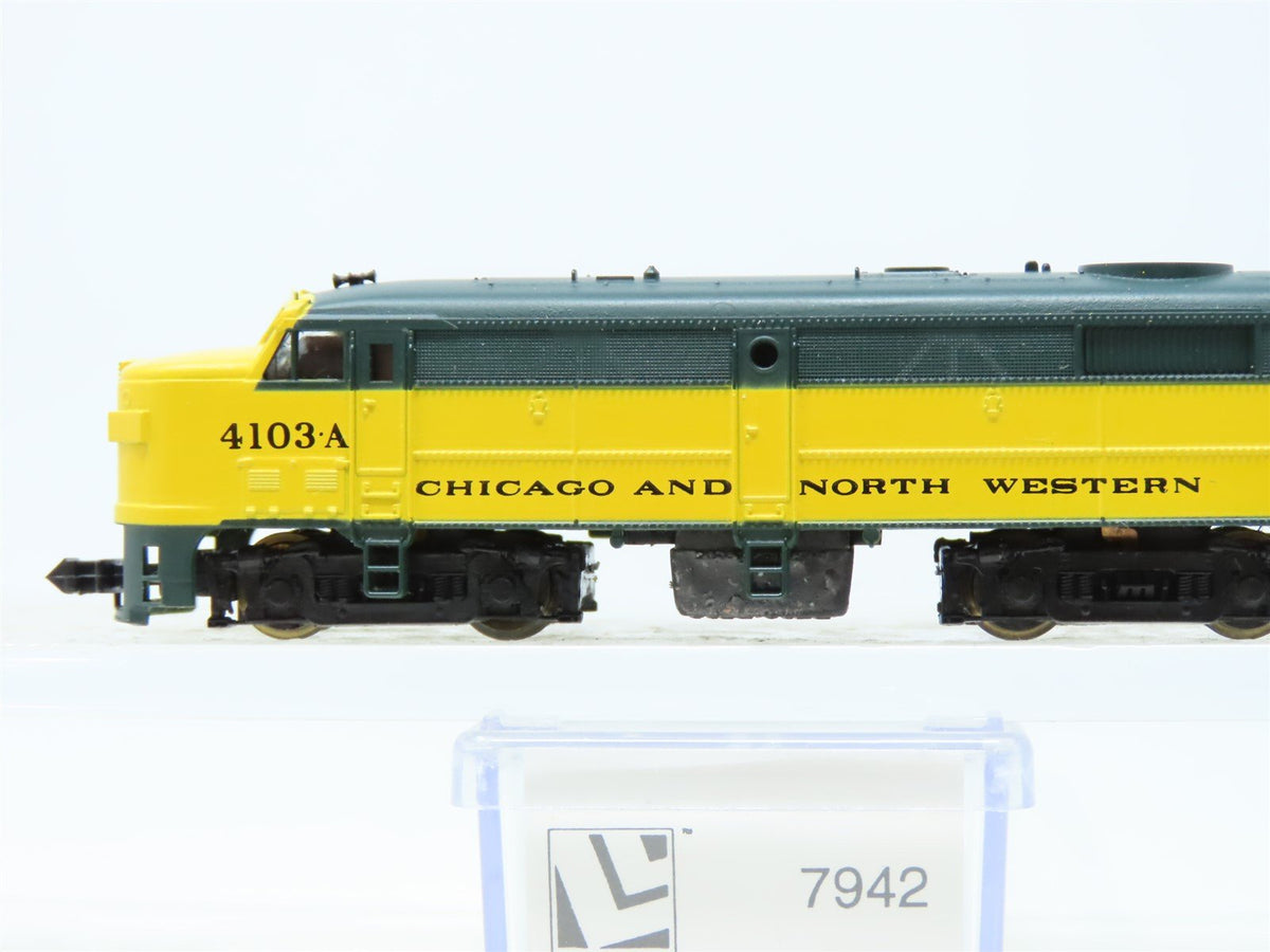 N Scale Life-Like 7942 CNW Chicago &amp; Northwestern FA2 Diesel Locomotive #4103A