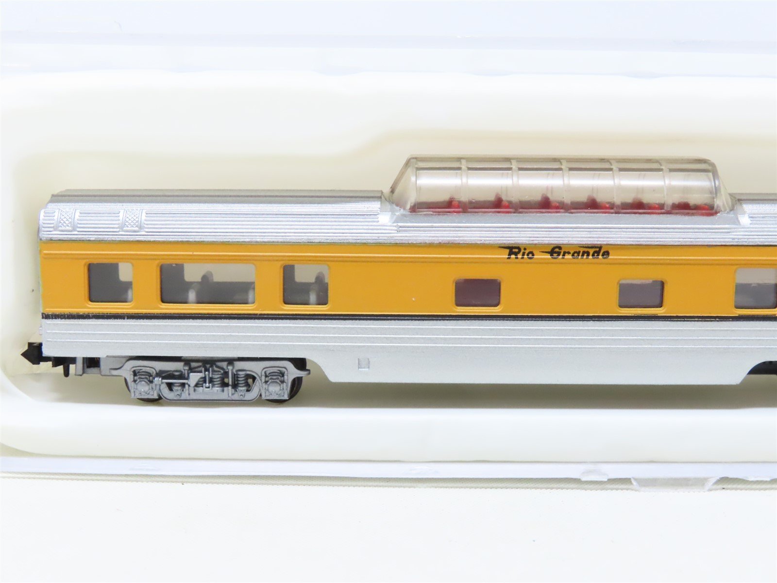 N Scale Con-Cor 0001-04061N D&RGW Rio Grande 85' Dome Passenger