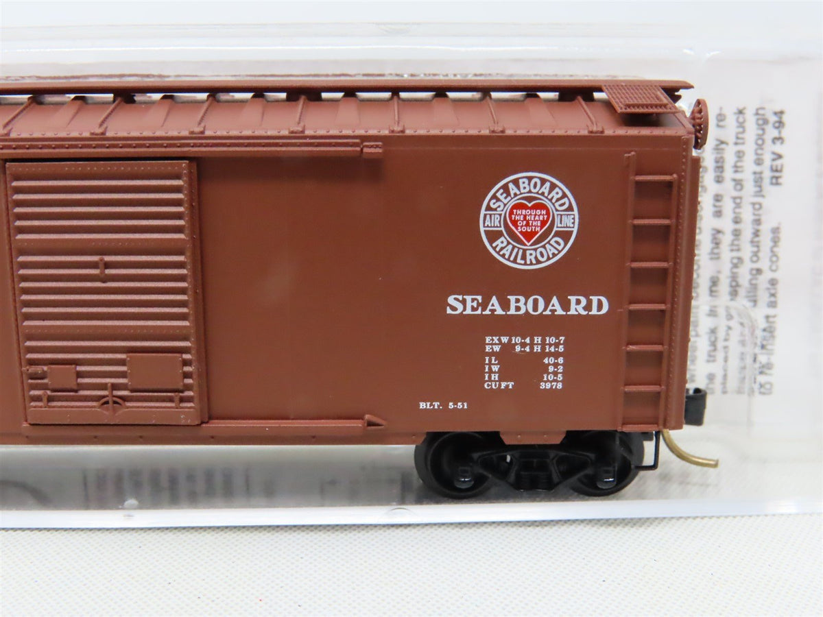 N Scale Micro-Trains MTL 20660 SAL Seaboard &quot;Silver Comet&quot; 40&#39; Box Car #24863