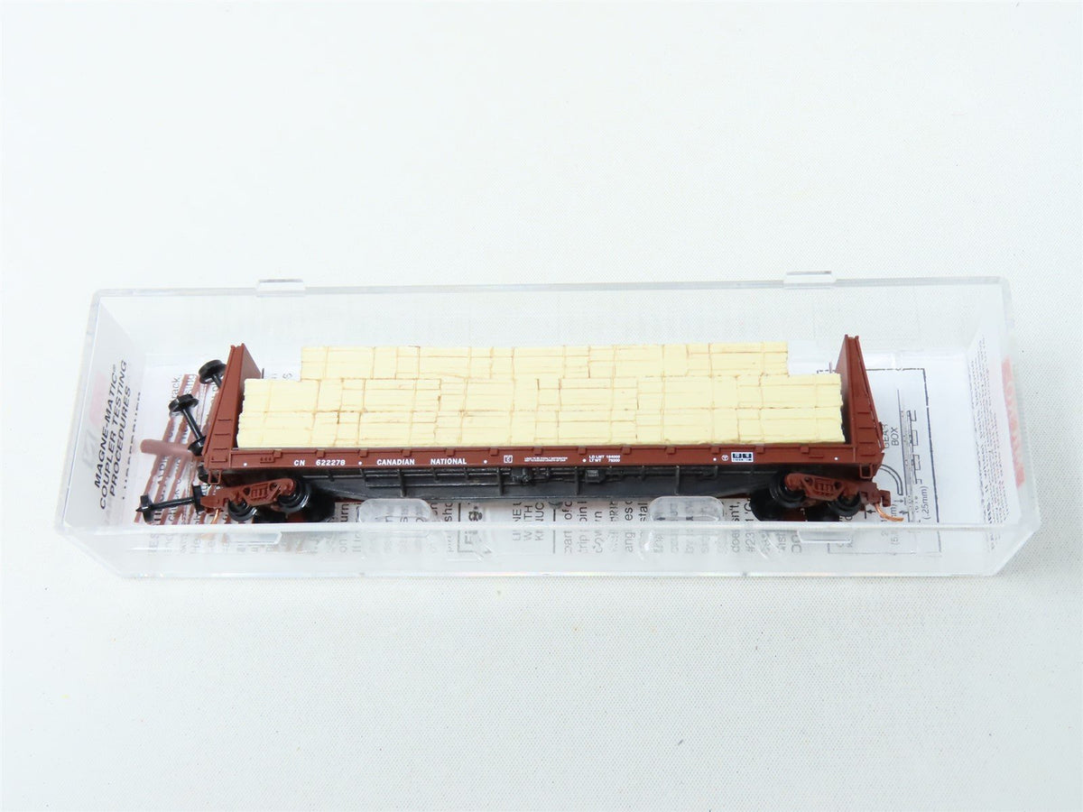 N Micro-Trains MTL #54140 CN Canadian National Bulkhead Flat Car w/ Lumber Load