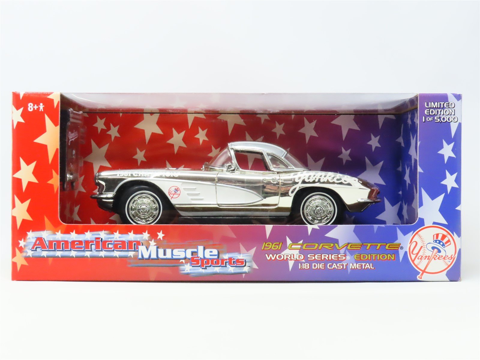 1:18 RC2 American Muscle Sports 33457 1961 Corvette Yankees World Series Edition