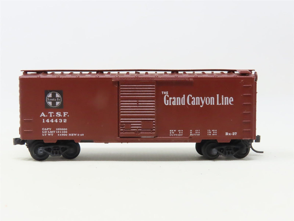 N Scale Kadee Micro-Trains MTL ATSF Santa Fe Grand Canyon 40&#39; Box Car #144432